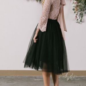 Bebe tulle black mid skirt